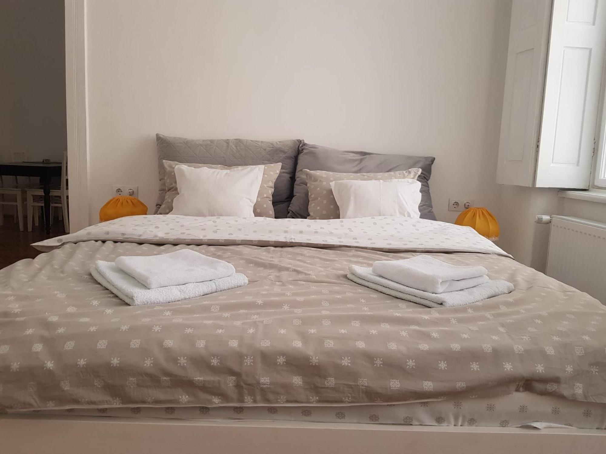 Liberte Apartments Oradea Zimmer foto