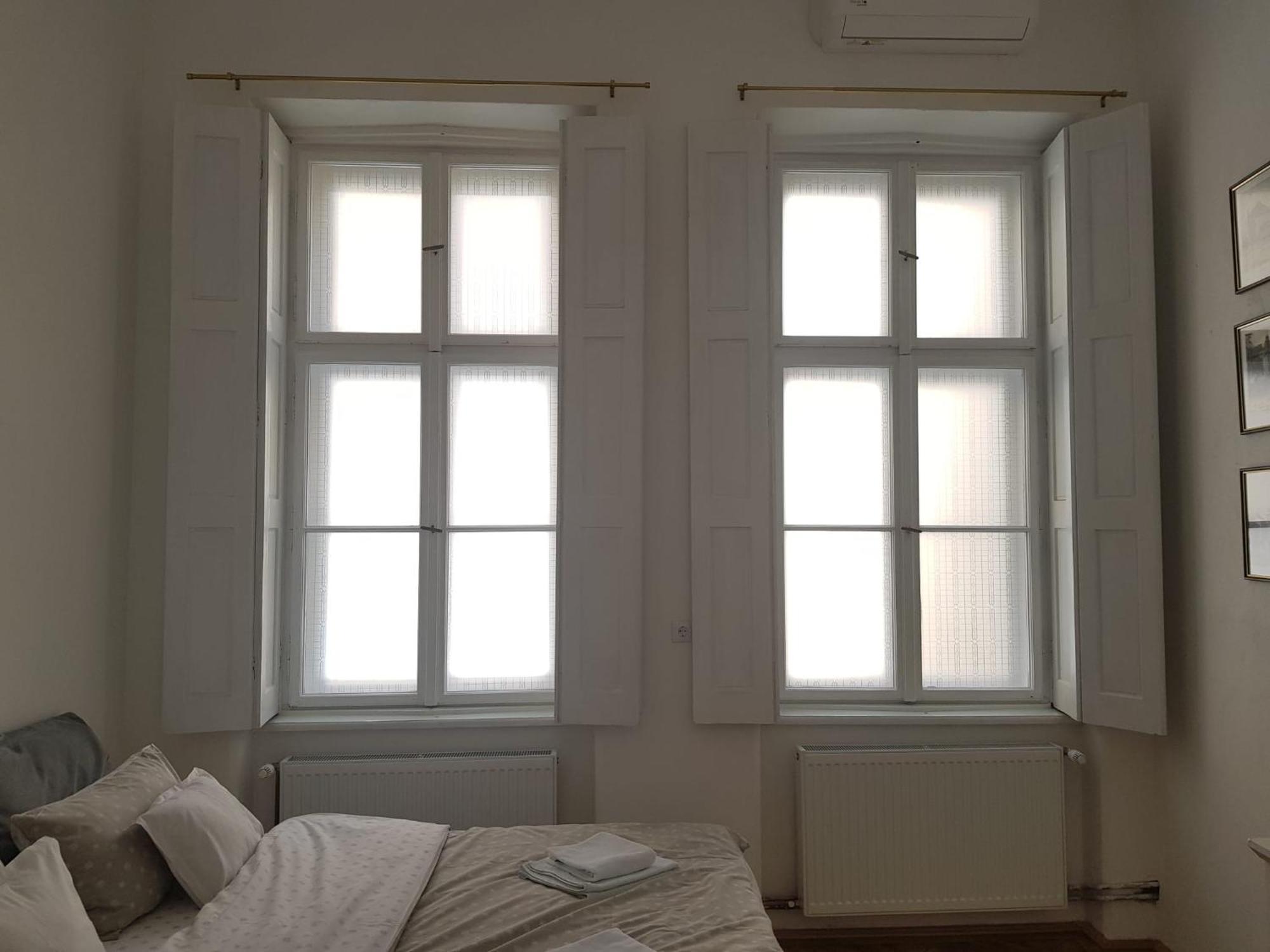 Liberte Apartments Oradea Zimmer foto